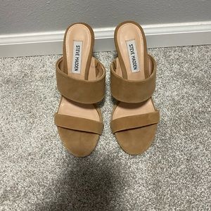 steve madden brand new heels in nude